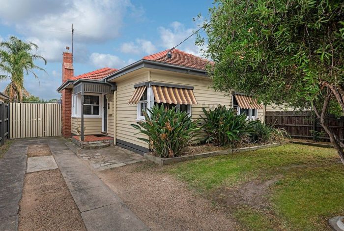 13 Banbury Rd, Reservoir VIC 3073, Australia