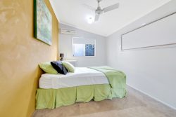 6 Bevington St, Tannum Sands QLD 4680, Australia