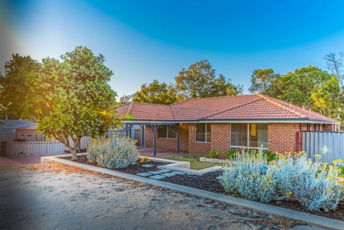 20 Bungarra St, Australind WA 6233, Australia