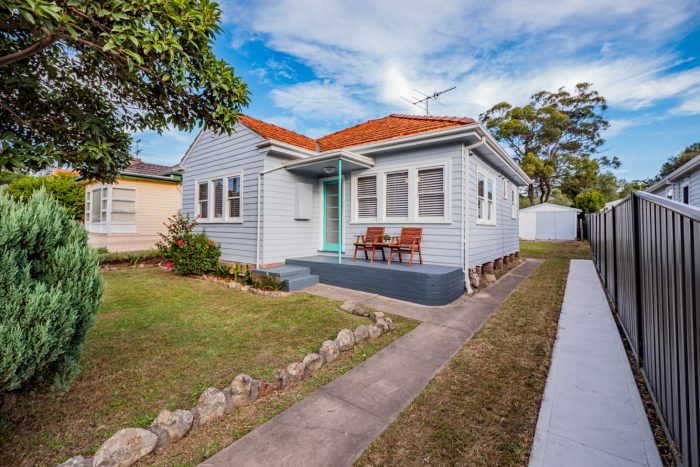 15 Fletcher St, Adamstown NSW 2289, Australia