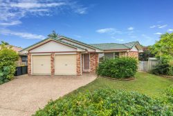 17 Joyce Cres, Bracken Ridge QLD 4017, Australia