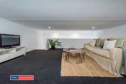 6 Kings Ct, Soldiers Point NSW 2317, Australia