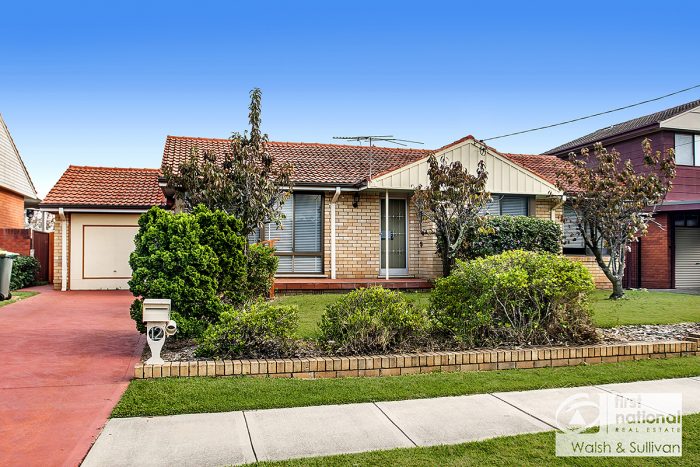 12 Aminya Pl, Baulkham Hills NSW 2153, Australia