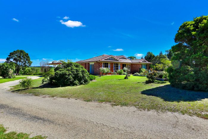 64 Bonny Hills Dr, Little Hartley NSW 2790, Australia