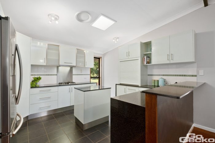 27 Todman Ct, Ningi QLD 4511, Australia