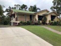 37 Johnson Ave, Seaforth QLD 4741, Australia