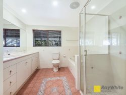 8 Lookout Ct, Camp Mountain QLD 4520, Australia