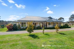 700 Piries-Goughs Bay Rd, Goughs Bay VIC 3723, Australia