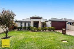 9 Torquay Ln, High Wycombe WA 6057, Australia