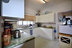 84 Beach Street, Ettalong Beach, NSW 2257, Australia