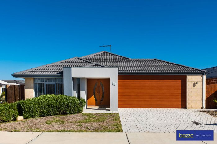 44 laylock avenue, aveley WA 6069, Australia