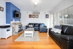 55 Fourth Ave, Rosebud VIC 3939, Australia