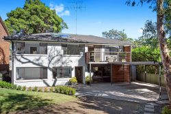 52 Meluca Cres, Hornsby Heights NSW 2077, Australia