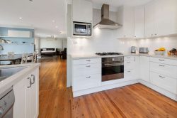 9 Paul Cl, Hornsby Heights NSW 2077, Australia
