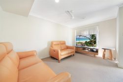 5/105 Pohlman St, Southport QLD 4215, Australia