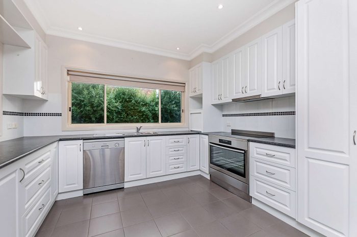 19 Polo Hill Rd, Mortlake VIC 3272, Australia