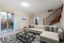 11/13 Stevens St, Fremantle WA 6160, Australia