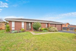 12 Grace Ave, Wynyard TAS 7325, Australia