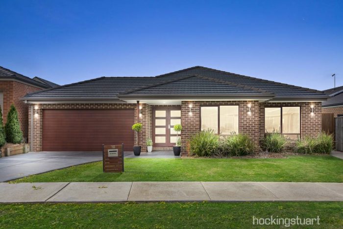 10 Daisy Circuit, Melton West VIC 3337, Australia