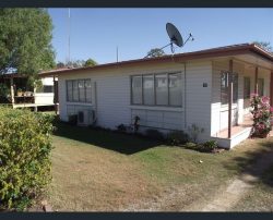 17 Hutton St, Taroom QLD 4420, Australia