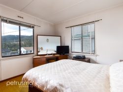 213 Bligh St, Warrane TAS 7018, Australia