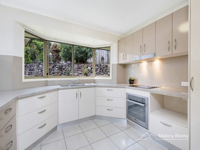 Unit 2/3 Hakea Ave, Gembrook Villas, Maleny QLD 4552, Australia