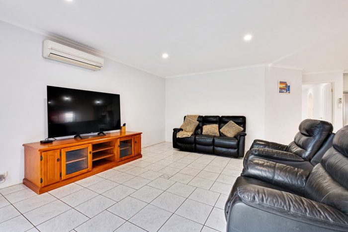 6 Ash Ct, Paralowie SA 5108, Australia