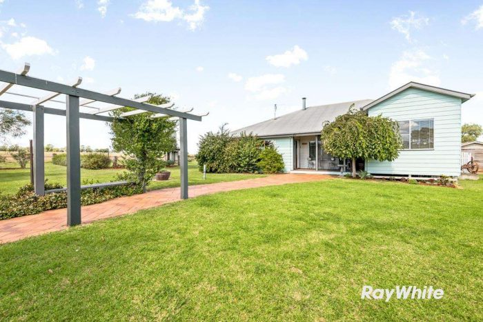 223 Love Rd, Wyreema QLD 4352, Australia