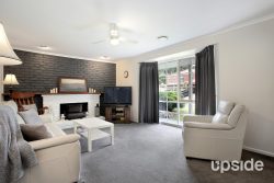 12 Fig Ct, Cranbourne North VIC 3977, Australia