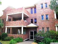 3/2 Bond St, Hurstville NSW 2220, Australia