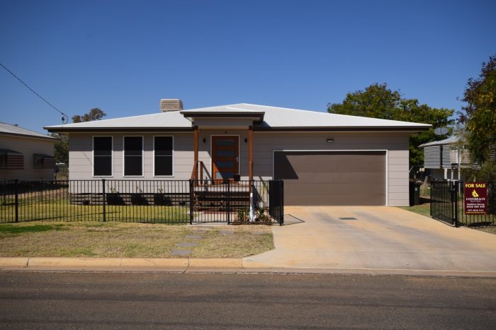 7 Brolga St, Longreach QLD 4730, Australia