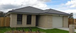 House 36/12 Walnut Cres, Lowood QLD 4311, Australia