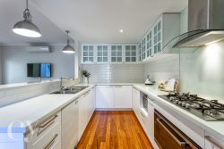 44 Lullworth Terrace, North Coogee WA 6163, Australia