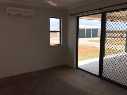 52 Mackenzies Rd, Calen QLD 4798, Australia