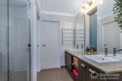 19 Troon St, North Lakes QLD 4509, Australia