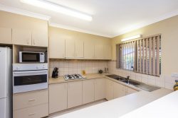 4/378 Belgravia St, Cloverdale WA 6105, Australia