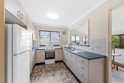 148 Brisbane Water Dr, Point Clare NSW 2250, Australia