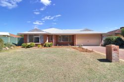 3 Ebony Elbow, Warnbro WA 6169, Australia