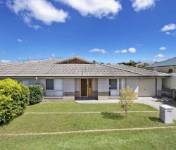 2 Hurst St, Crestmead QLD 4132, Australia