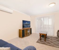 10 Redash Ct, Regents Park QLD 4118, Australia