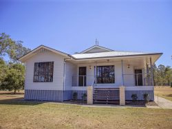 130 Gilliland Cres, Blackbutt North QLD 4306, Australia