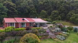 30 Atkinsons Rd, Grindelwald TAS 7277, Australia