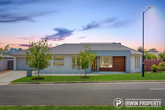 2 Laird Cres, Forde ACT 2914, Australia