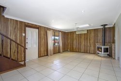 24 Northcott Ave, Watanobbi NSW 2259, Australia