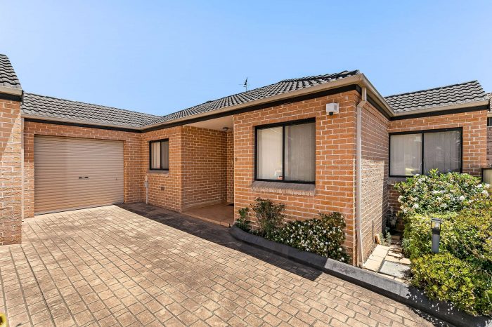 12/54-56 Rookwood Rd, Yagoona NSW 2199, Australia