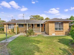 11 Kay St, Yarram VIC 3971, Australia