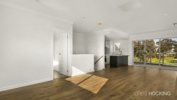 2/42 Burns St, Maidstone VIC 3012, Australia