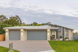 8 Broclin Ct, Rural View QLD 4740, Australia