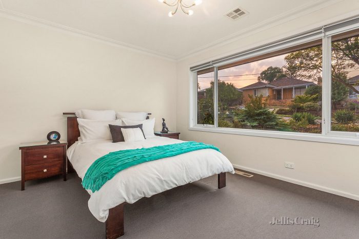 26 Dagonet St, Strathmore VIC 3041, Australia