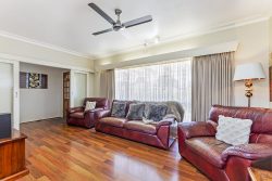 107 Ballarat Rd, Hamilton VIC 3300, Australia